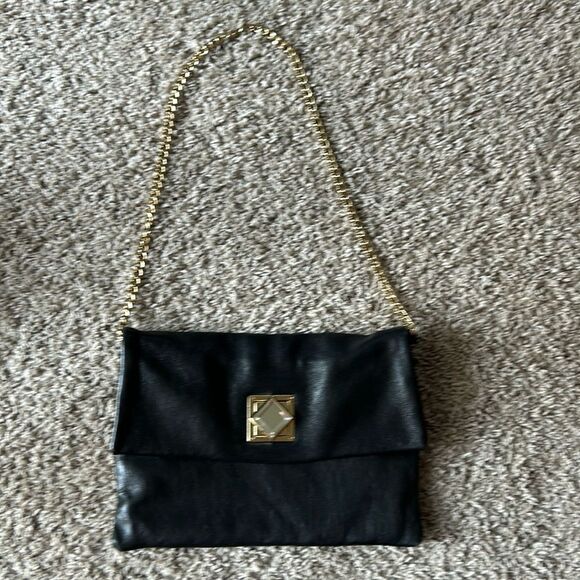 MICHAEL Michael Kors Handbags - Michael Kors black medium bag. Size 10x7.5